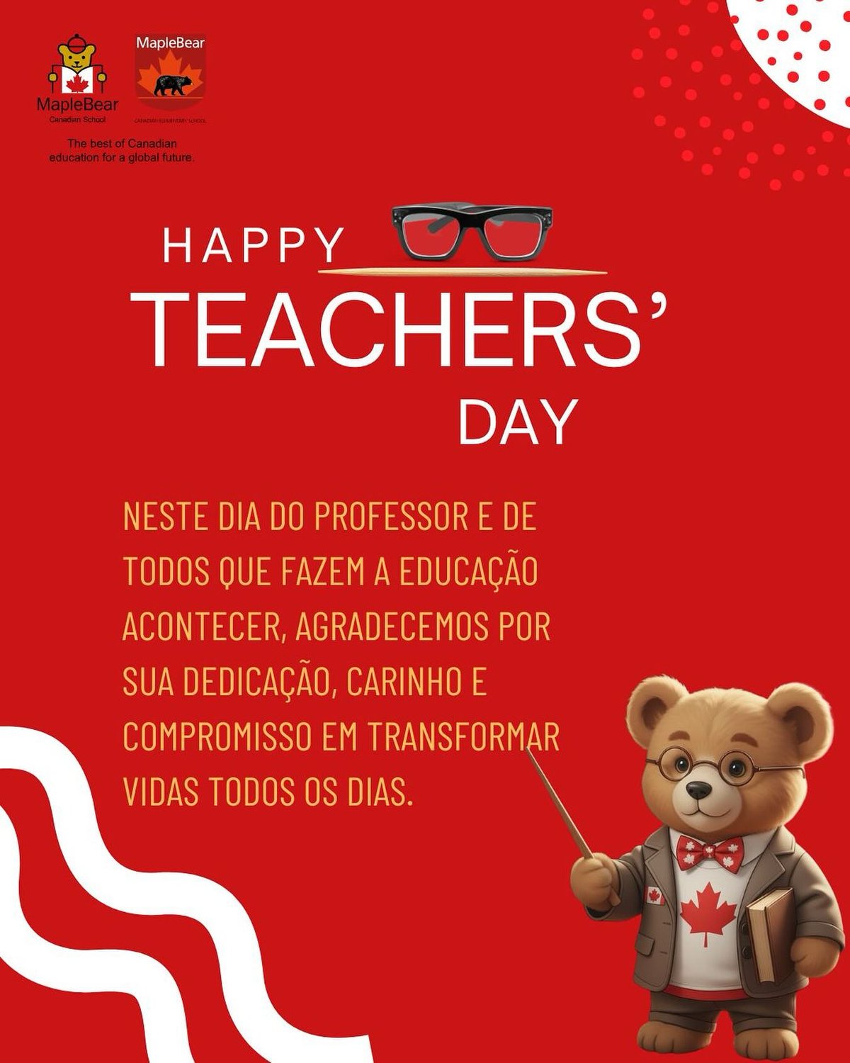 Professora Maple Bear Caxias do Sul em sala de aula bilíngue